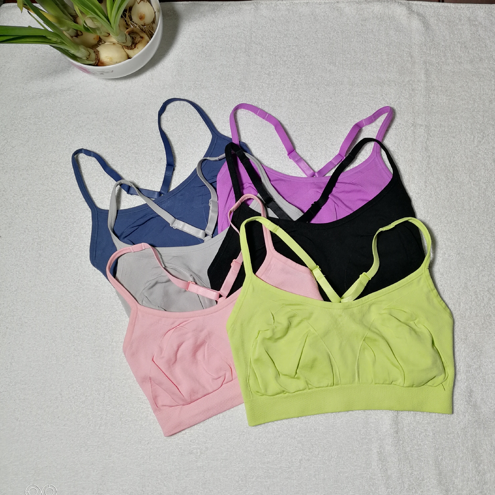The New United States Back Underwear Women Adjustable Shoulder Strap Seamless Solid Color Bra Shock-Proof Fitness Vest Wholesale Item Picture