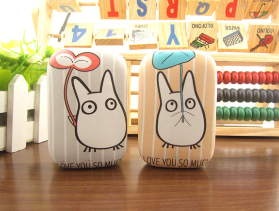 Wholesale of new contact lens cases, cute cartoon color contact lenses, companion boxes and care boxes details Picture