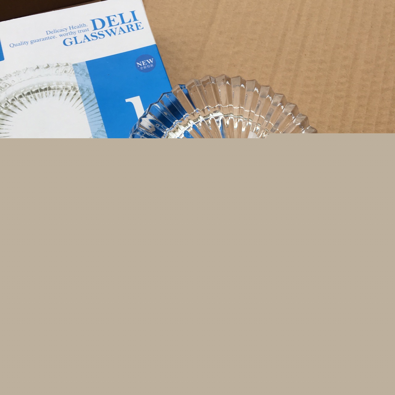 家用烟灰缸实物图