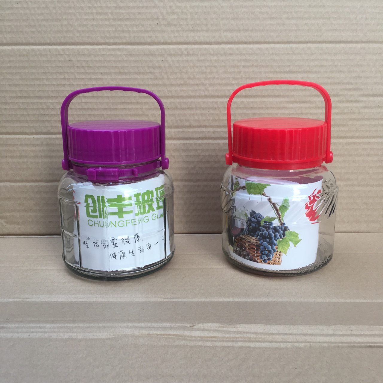 1 liter 2 jin red twill plaid plaid plum wine bottle bubble bottle high white glass creative thumbnail