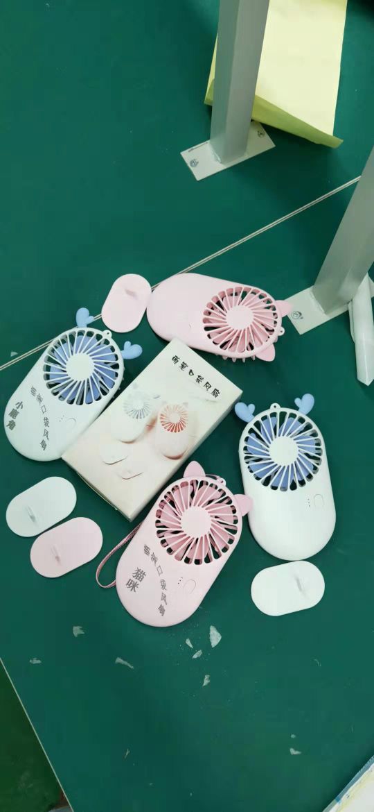 厂家直销，布袋小风扇，迷你小风扇卡通小风扇产品图