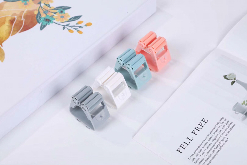 Punch-free strong traceless mop clamp traceless stick mop stand mop hook Mop clamp hook