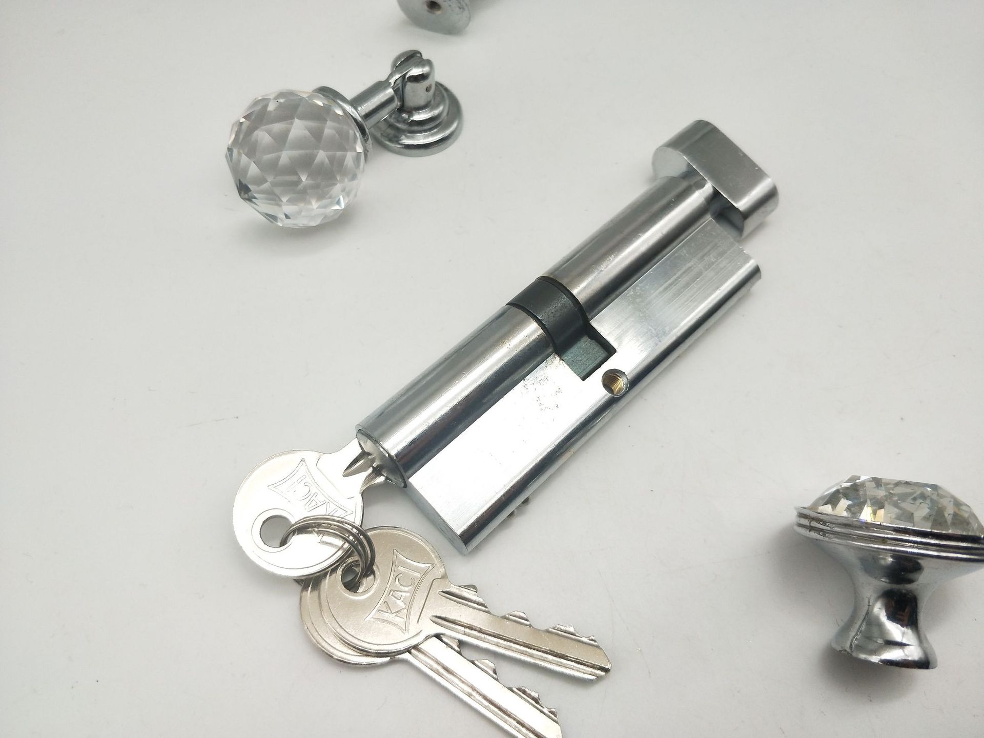 Shuzan zinc alloy single lock core 90 room door intelligent lock casement window with computer key, safe, anti-theft and durable