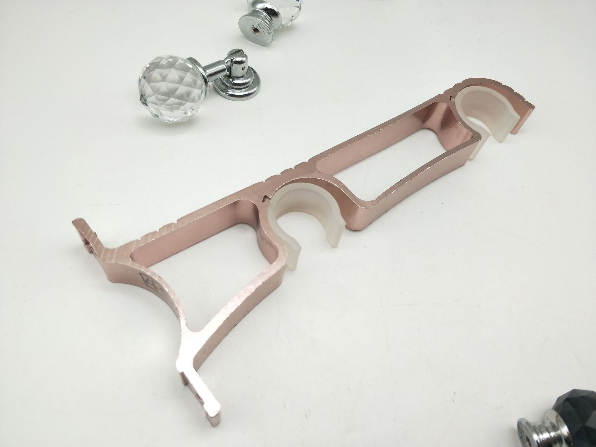 Shuzan aluminum alloy curtain rod double-bracket folding window special hardware accessories, AB glue reinforced durable floor tools details Picture