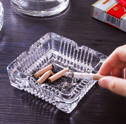 Italian crystal glass ashtrays, simple living room, medium and large-sized ashtrays, office, Internet cafe, hotel wholesale
