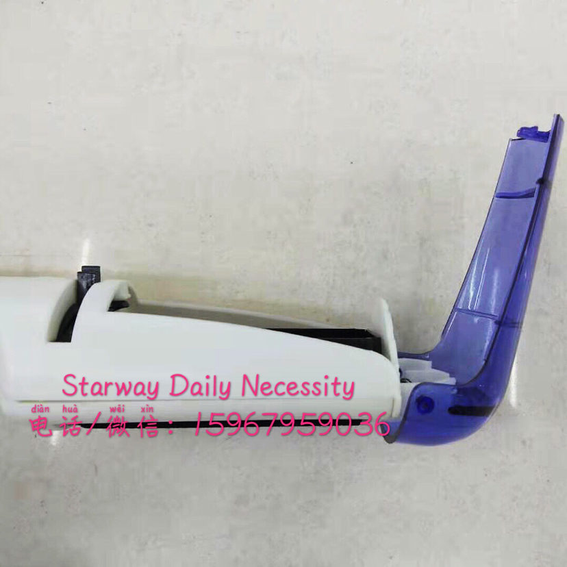 Dust collector suction brush, electrostatic dry cleaner, micro brush, bristle remover, de-bristle brush, dust removal adhesive roller Application Scenario