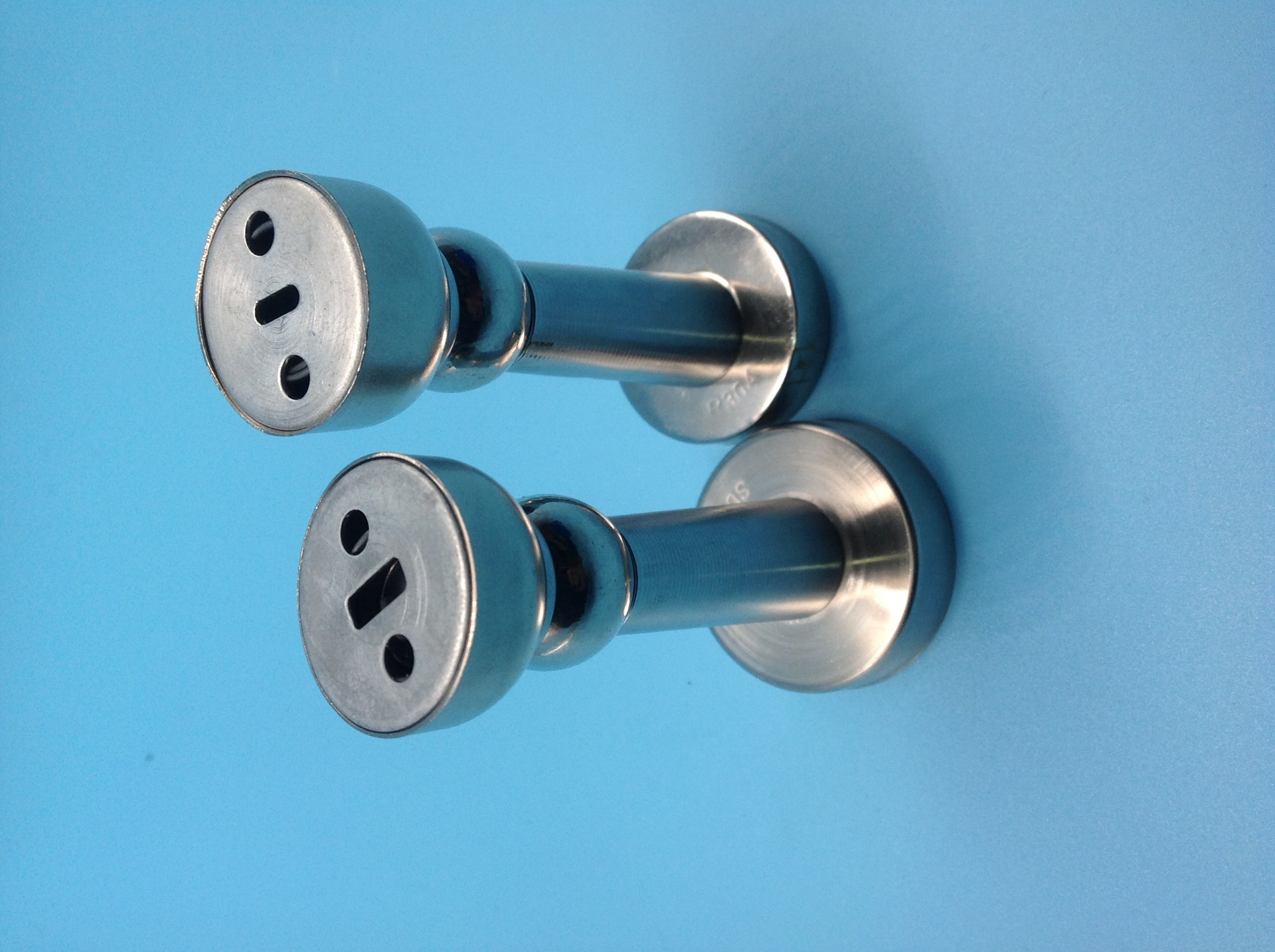 Shuzan stainless steel strong magnetic rolling shutter door, anti-collision and durable door and window accessories without drilling installation