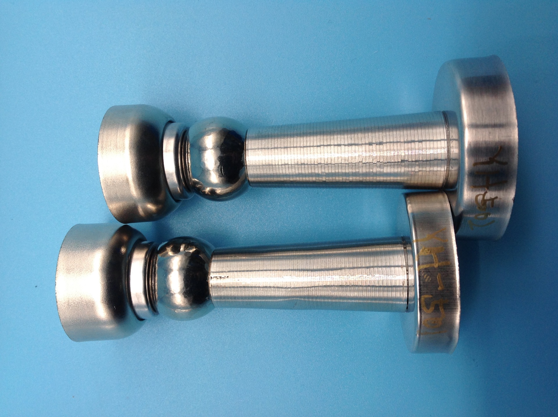 Shuzan stainless steel strong magnetic rolling shutter door, anti-collision and durable door and window accessories without drilling installation Specification image