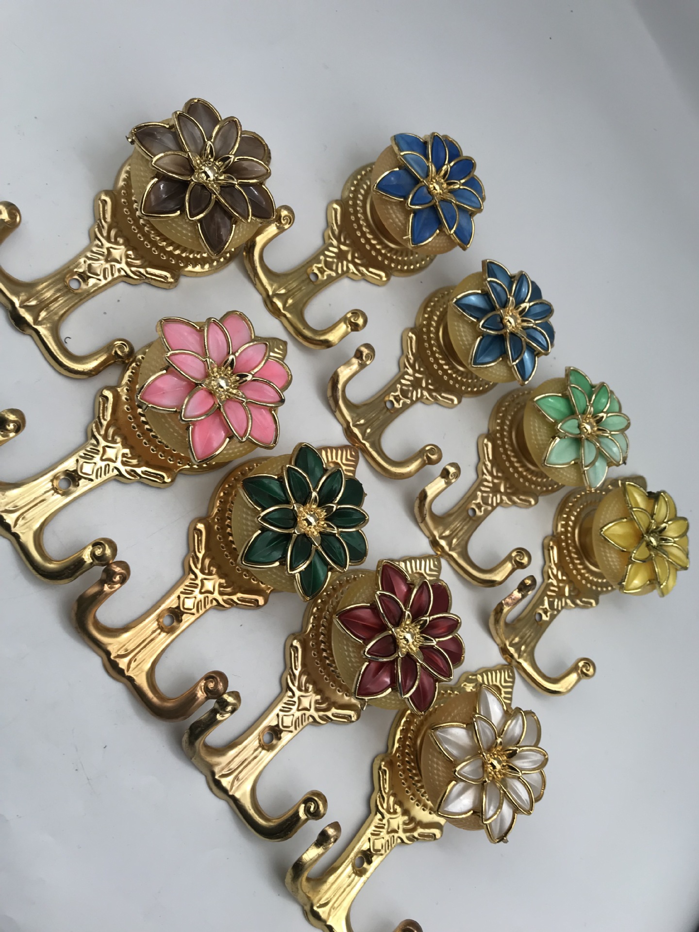 High-Quality Plastic Coat Hooks For The Painting Table Specification drawing