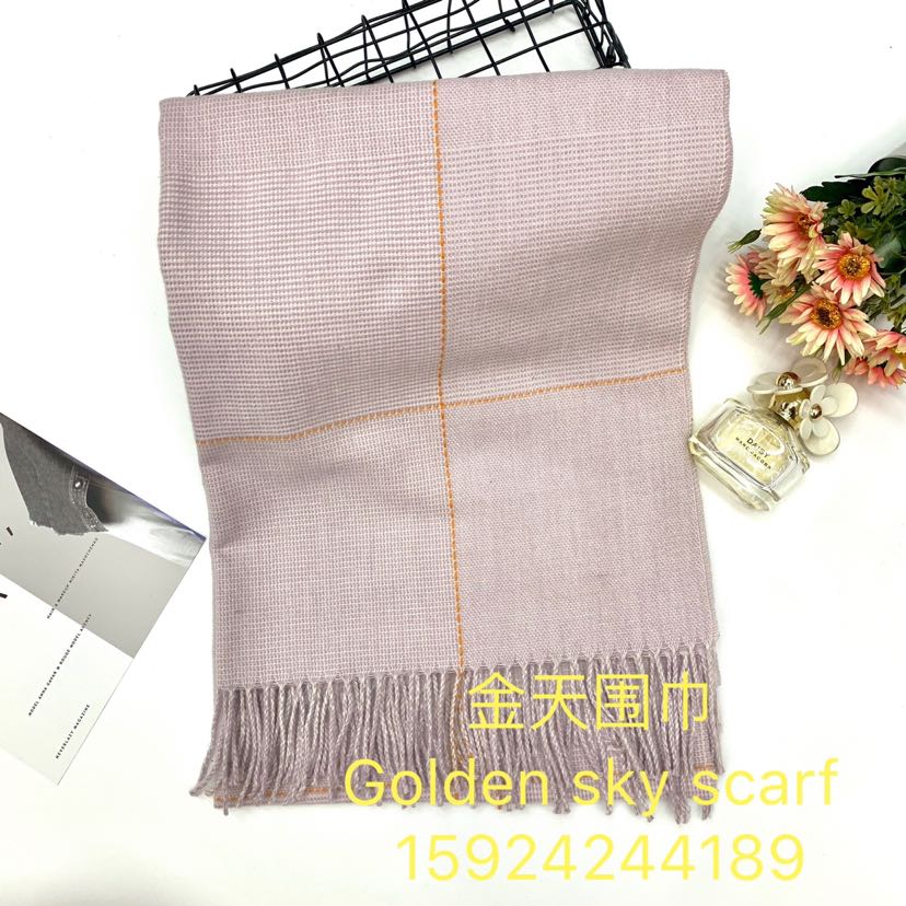 Golden Sky Scarf Golden Sky Scarf Application Scenario