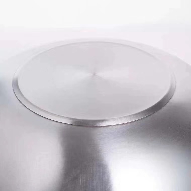 Three-layer steel emperor titanium gold stainless steel wok, smoke-free, non-stick, uncoated kitchen gift wholesale Application Scenario