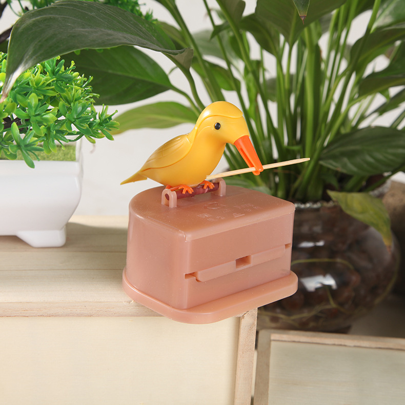 The smart toothpick box of the same style as Douyin automatically produces toothpick birds. The toothpick box cylinder is creative and can be pressed automatically Application Scenario