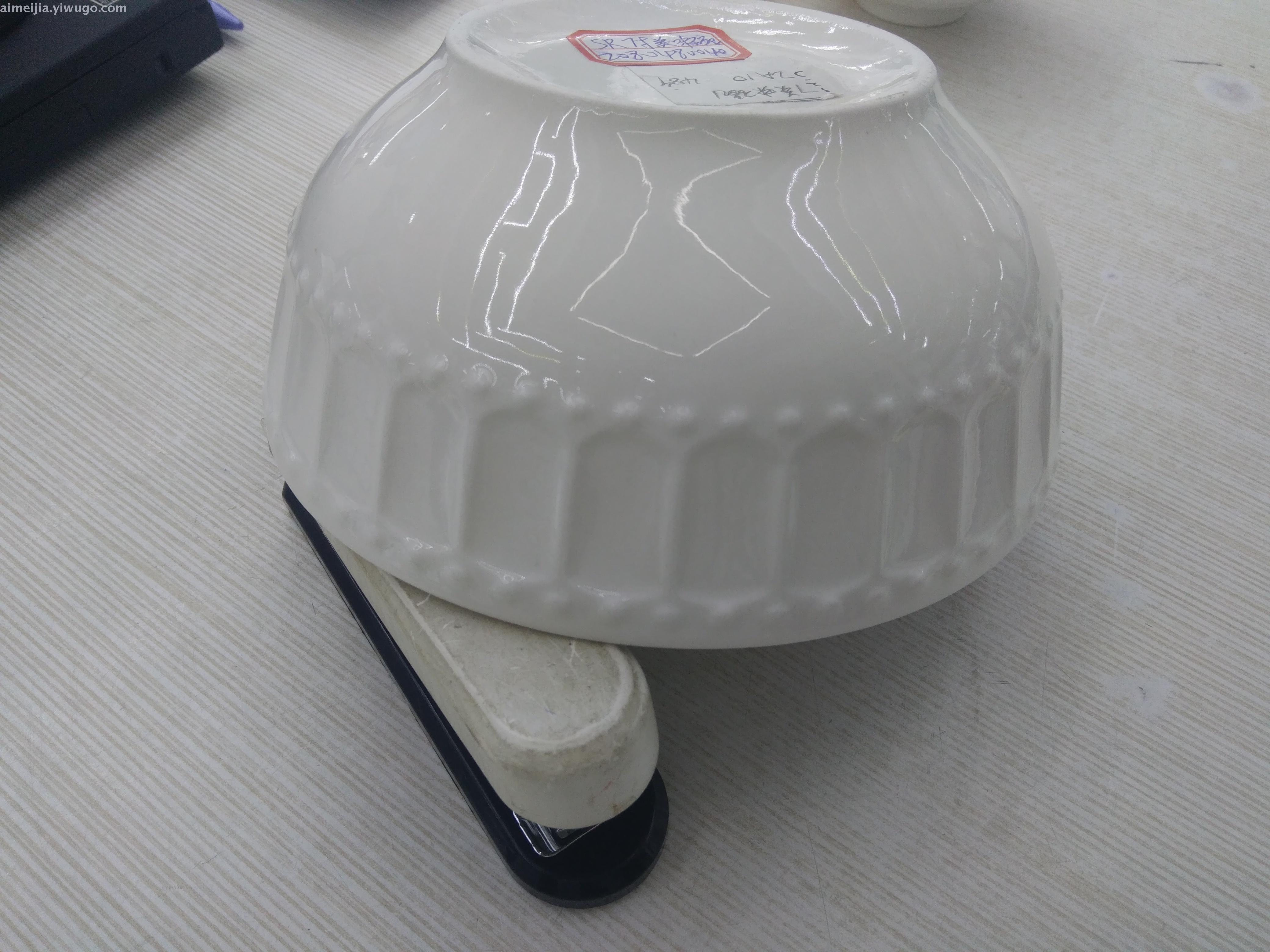 7-inch white relief ceramic bowl, noodle bowl, relief bowl and soup bowl details Picture