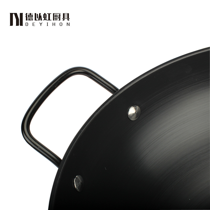 Factory direct sales of De Yi Hong 34cm iron wok, truly rust-free, uncoated wrought iron flat-bottomed universal kitchen wok Application Scenario