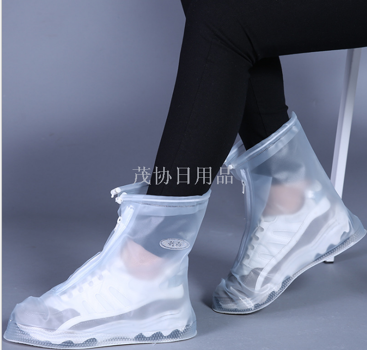 防雨鞋套男女鞋套防水雨天儿童防滑加厚耐磨成人户外夏季雨鞋