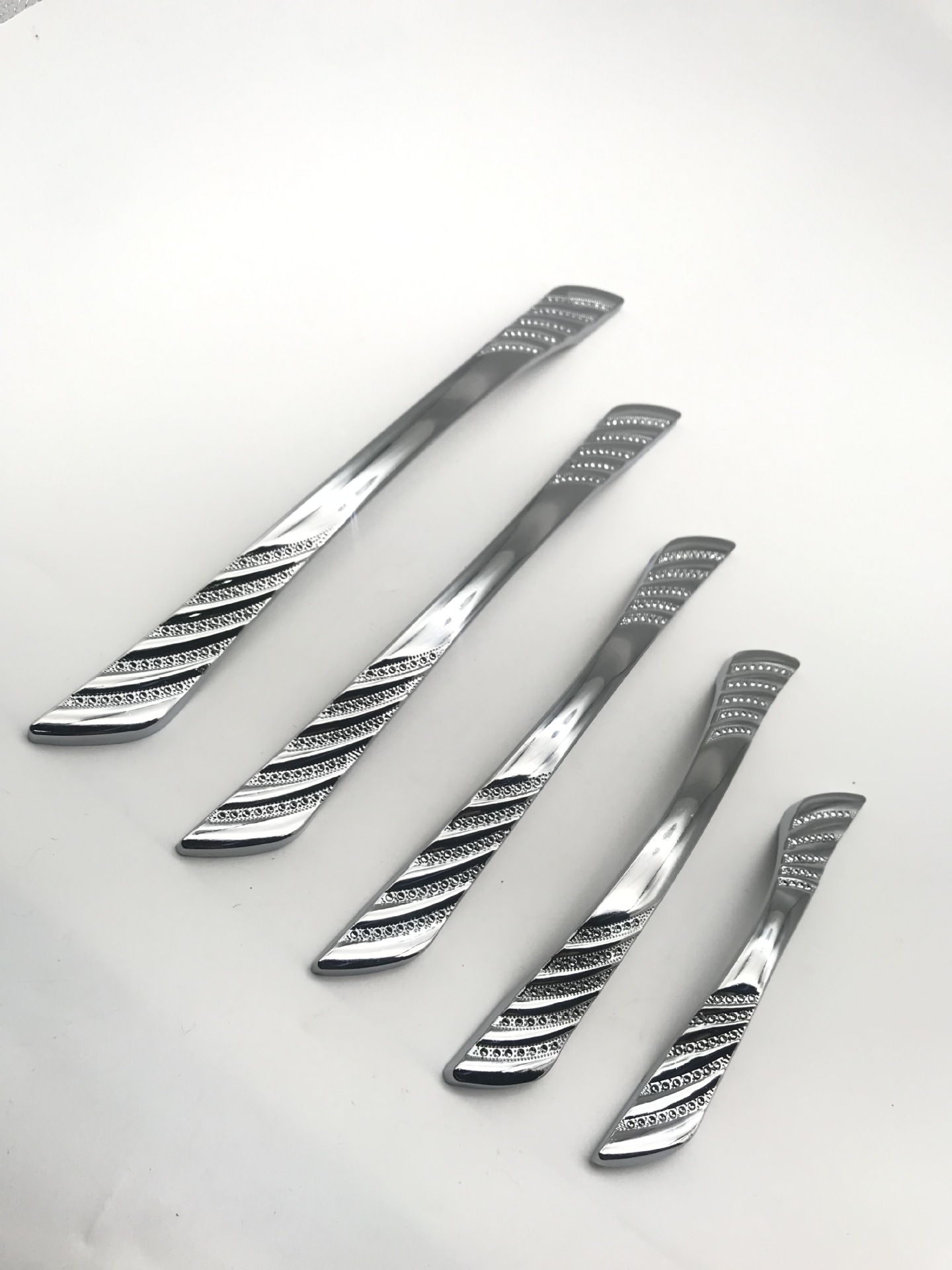 Zinc alloy chrome handle simple cabinet door handle