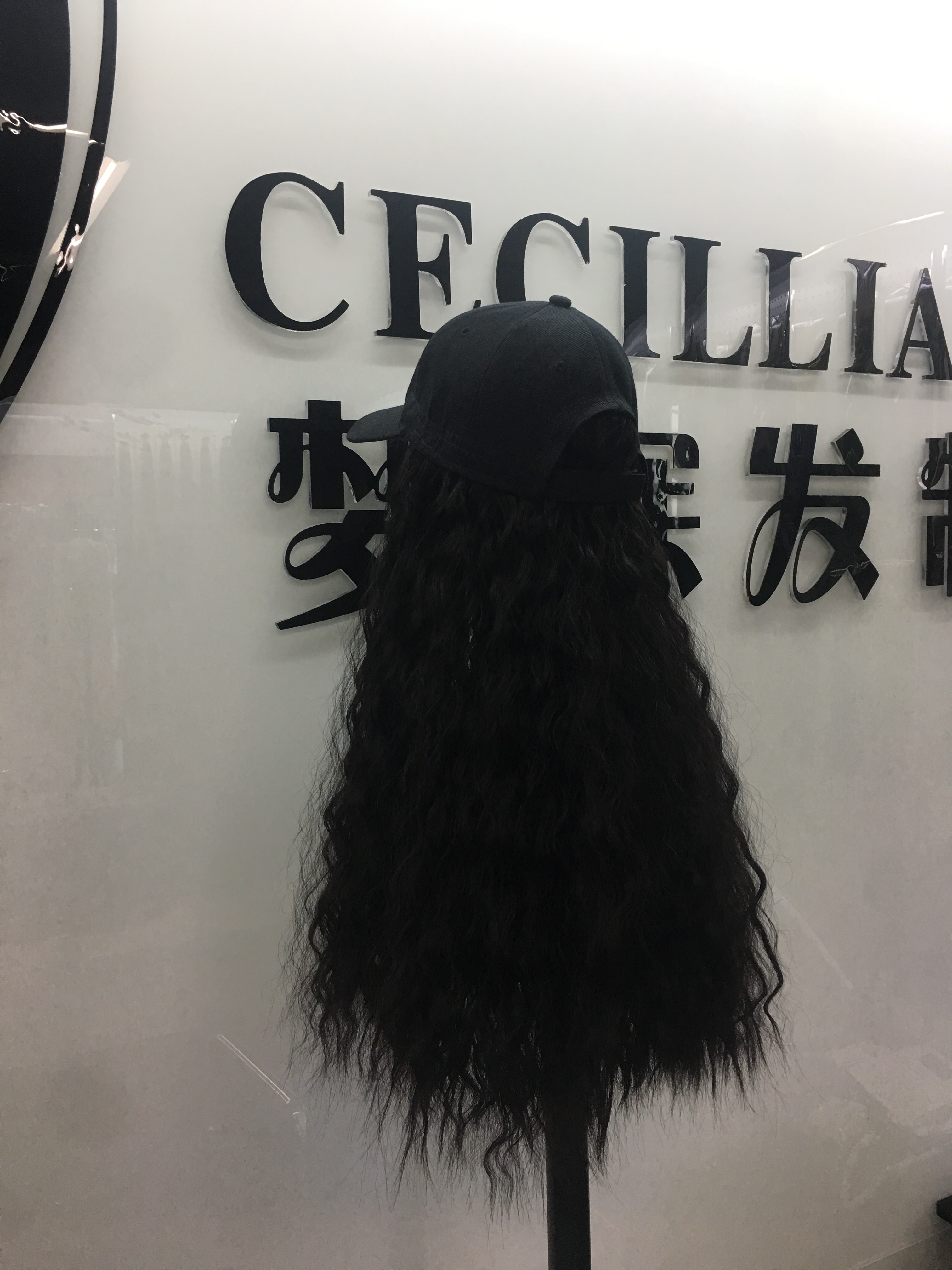 A baseball cap, wig, long female hair cap, long curly hair, wool curls, corn perm, natural Internet celebrity full head set, hair cover Item Picture