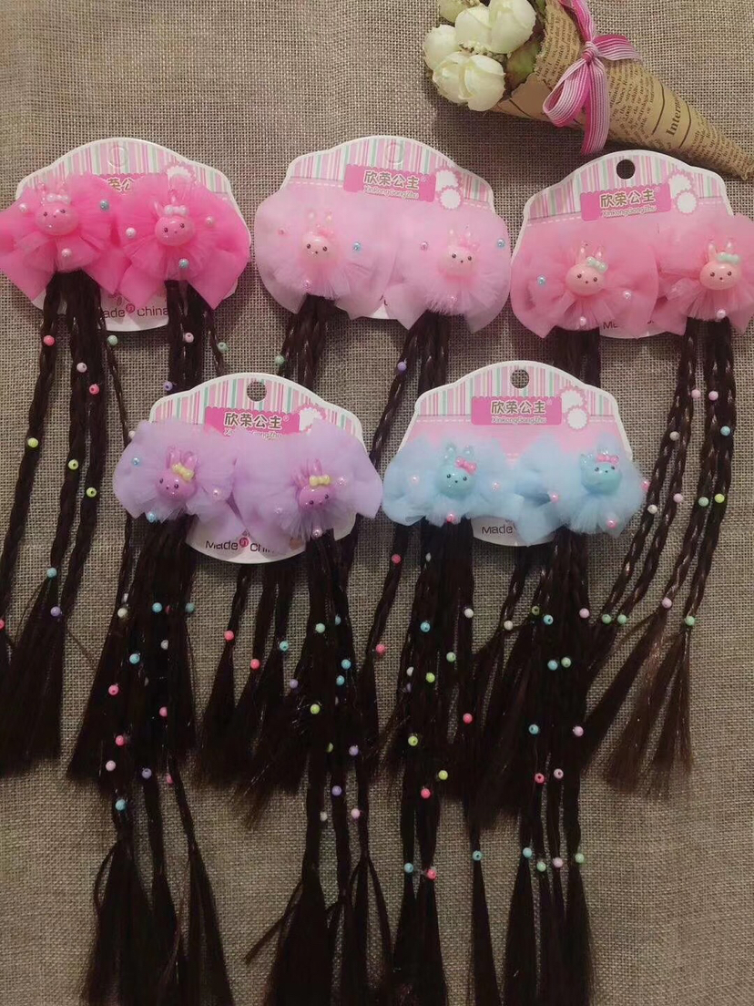 Little girl's hair accessory, candy-colored chiffon bow, Little hair clip Application Scenario