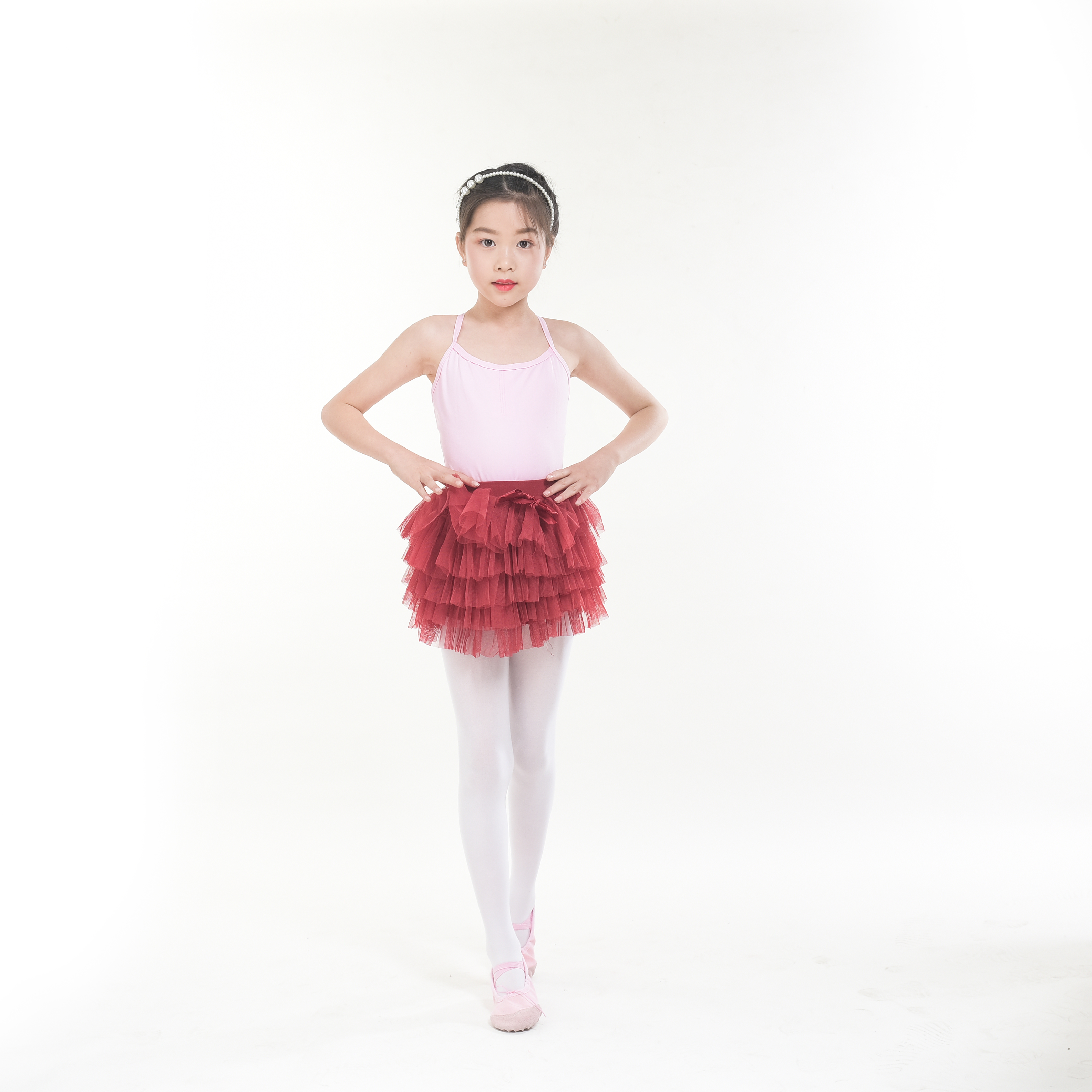 New styles of Honghe dance costumes, performance costumes and dance shoes Specification image