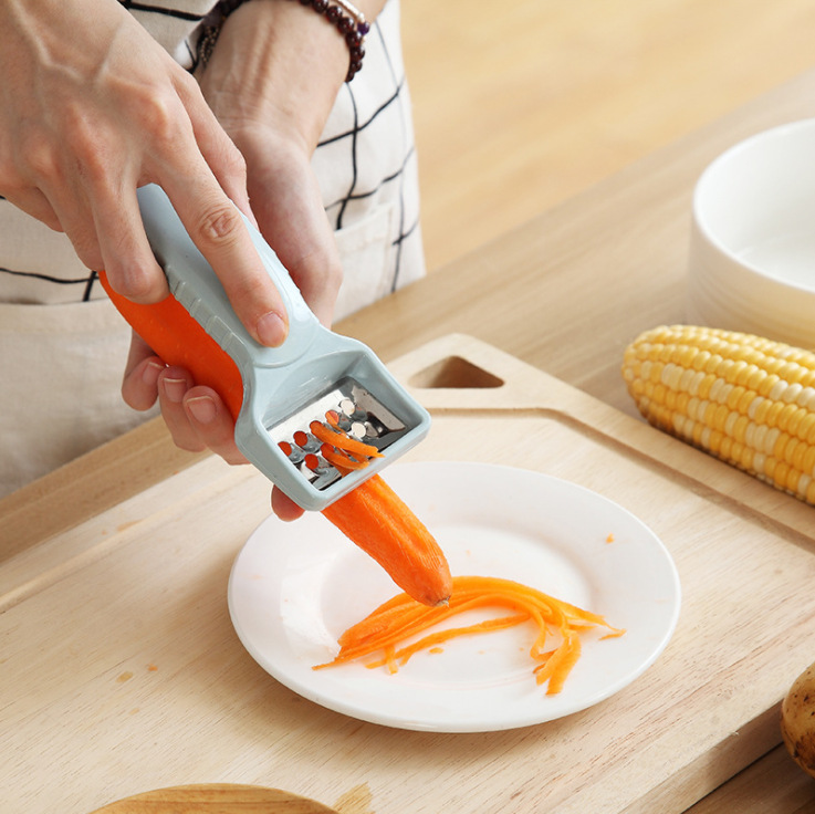 Double-head peeler, kitchen multi-functional grater, fruit and melon peel scraper, promotional knife, gift customization logo Application Scenario