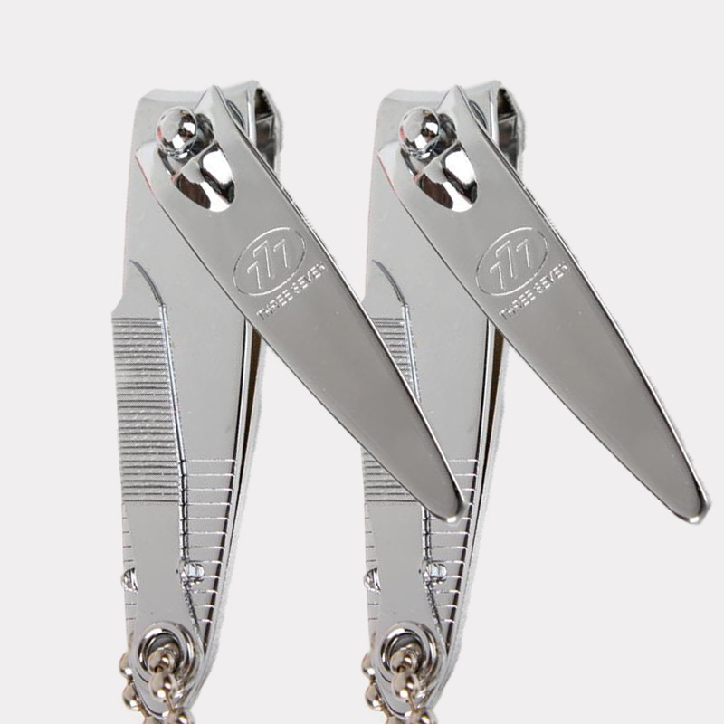 Nail clippers, nail cutters, stainless steel ultra-thin portable nail clippers, single nail trimming and repair Application Scenario