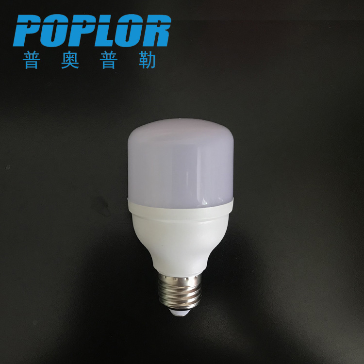 LED球泡灯实物图