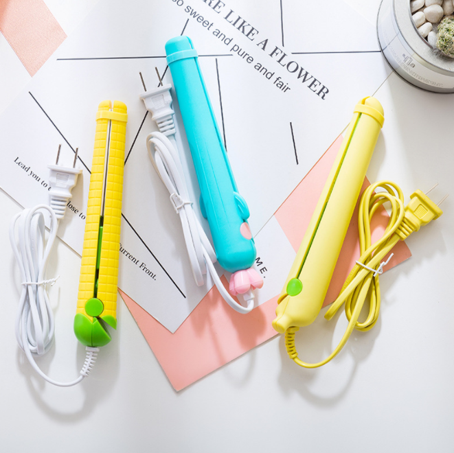Wholesale mini banana corn cactus hair straighteners, dual-purpose curling irons and electric curling rods from the manufacturer