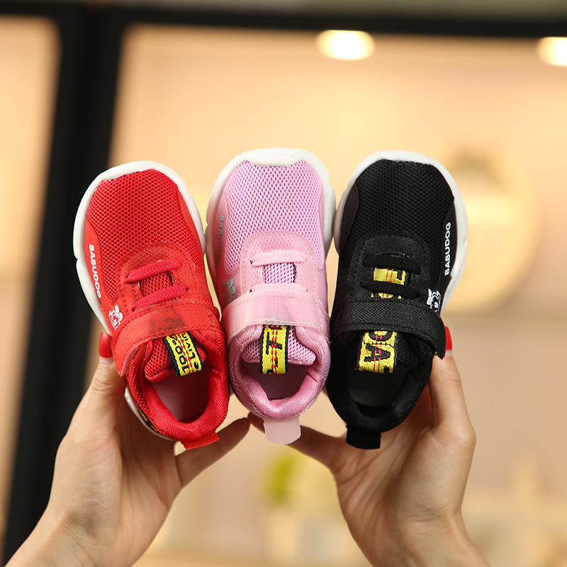 The 2018 new two-mesh sports shoes spring and Autumn wear - resistant children's shoes manufacturers direct a replacement price is cheap thumbnail