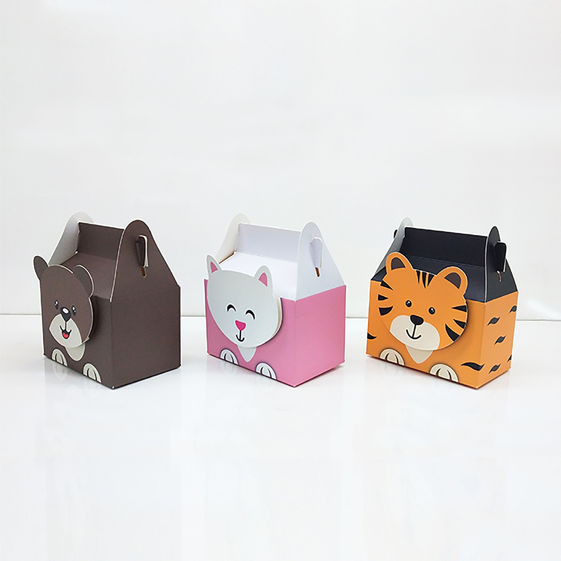 儿童节卡通可爱动物礼品盒 糖果盒 可折叠 生日节日活动 创新 设计详情2