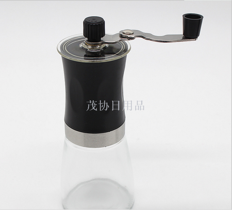 The hand-cranked coffee grinder is convenient for home cleaning. The glass and ceramic grinding core makes life comfortable Application Scenario