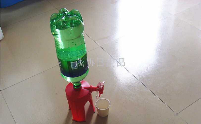 第二代可乐器 倒置可乐瓶饮水机 可乐瓶饮水器细节图