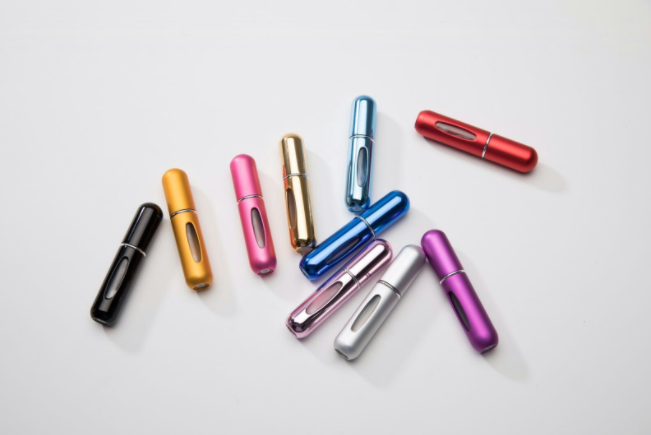 5ml bottom-filled spray perfume bottle, self-pump type, the bottom can be recycled to fill portable makeup spray Application Scenario