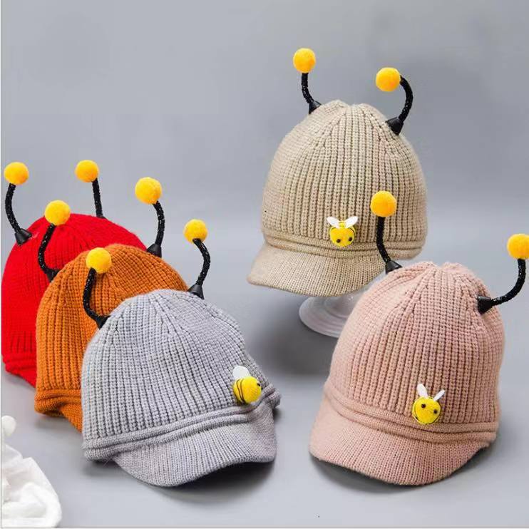 Shirley baby hat brim thread hat knitting fabric inside the little bee pattern cute little bee ears