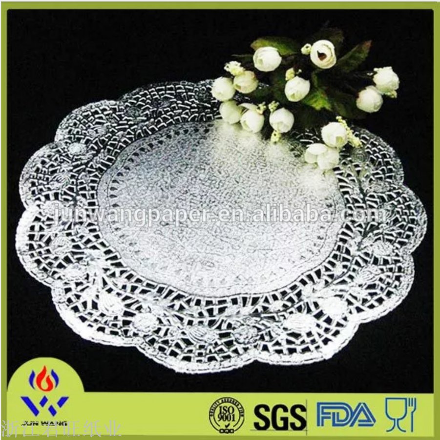 Manufacturers Direct Sales Of Silver Hollow Cake Paper Pad Disposable Food Pad Paper Grease Through Flower Paper Pad Paper