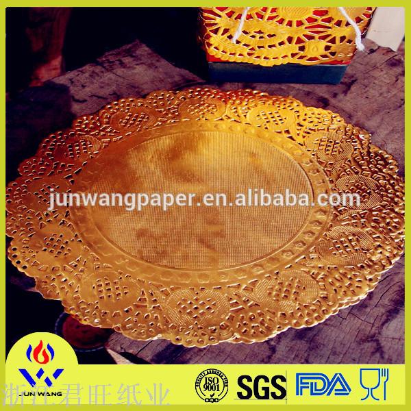 Manufacturers Direct Sales Of Silver Hollow Cake Paper Pad Disposable Food Pad Paper Grease Through Flower Paper Pad Paper Application Scenario