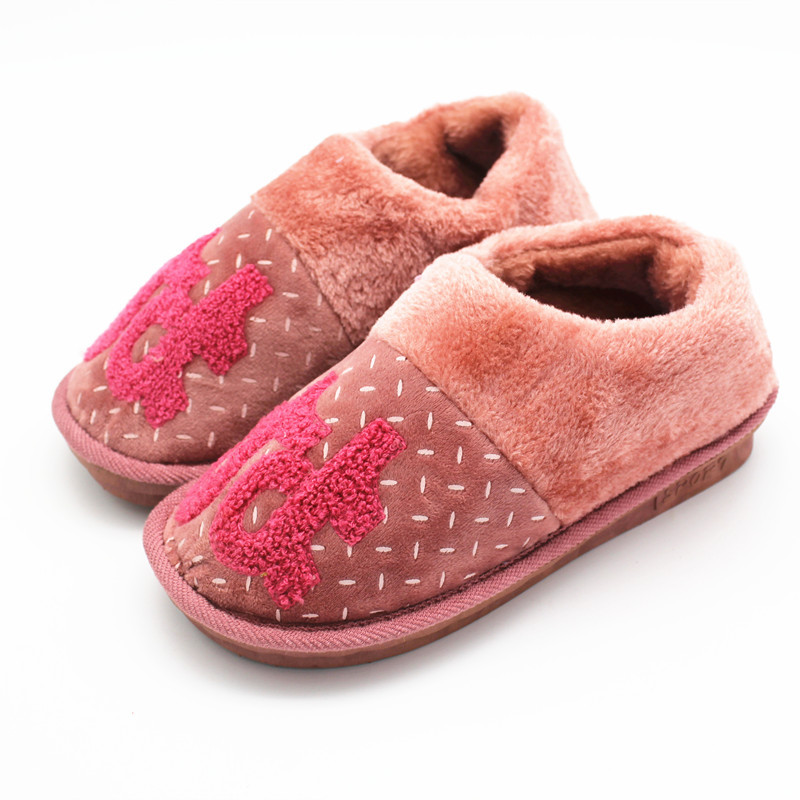 2019 Winter new lettered wool cotton slippers Home indoor floor slippers anti-slip men's and women's couple cotton shoes Specification image