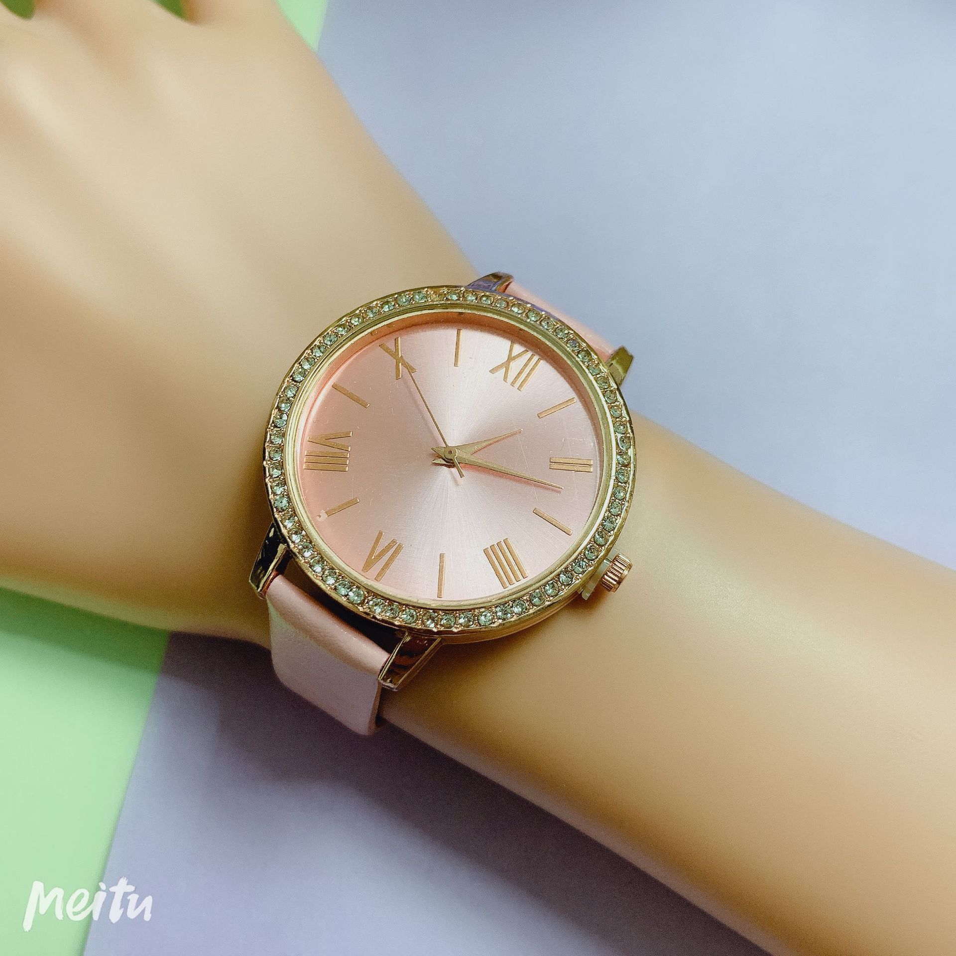 女士钻表 休闲时尚皮带手表 学生手表 女士手表一件代发产品图