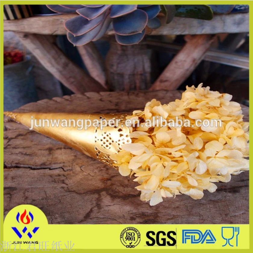 Manufacturers Direct Sales Of Round Gold Oil Absorbent Paper Dessert Barbecue Pad Paper Disposable Hollow Flower Paper Paper Pad details Picture