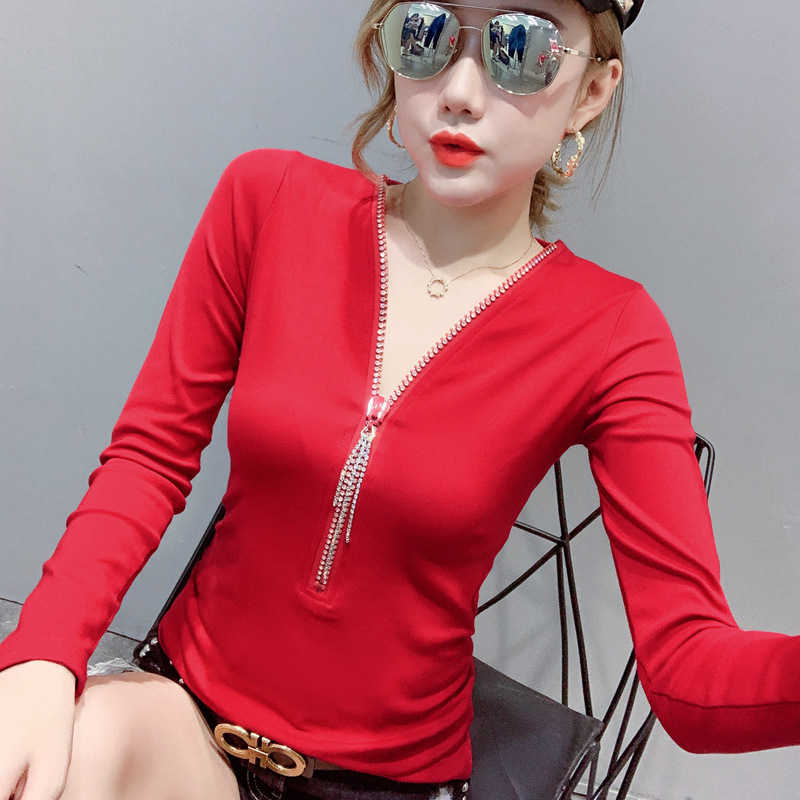 The new sexy V-neck zipper long-sleeved leopard print stylish base layer top in the European station is highly versatile details Picture