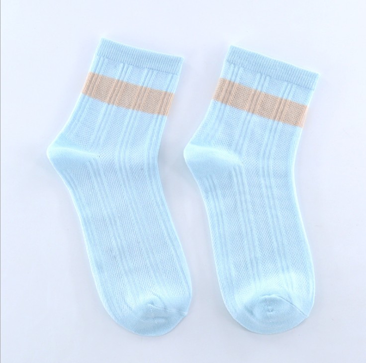 新品袜子秋冬棉袜 日系刺绣双针纯棉中筒螺纹口女袜白底实物图