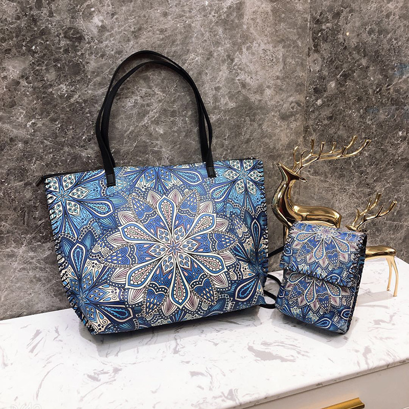 The new version of 2021 lady shoulder bag retro ethnic style enlarged diagonal span mobile phone bag double handmade bag woman Specification drawing