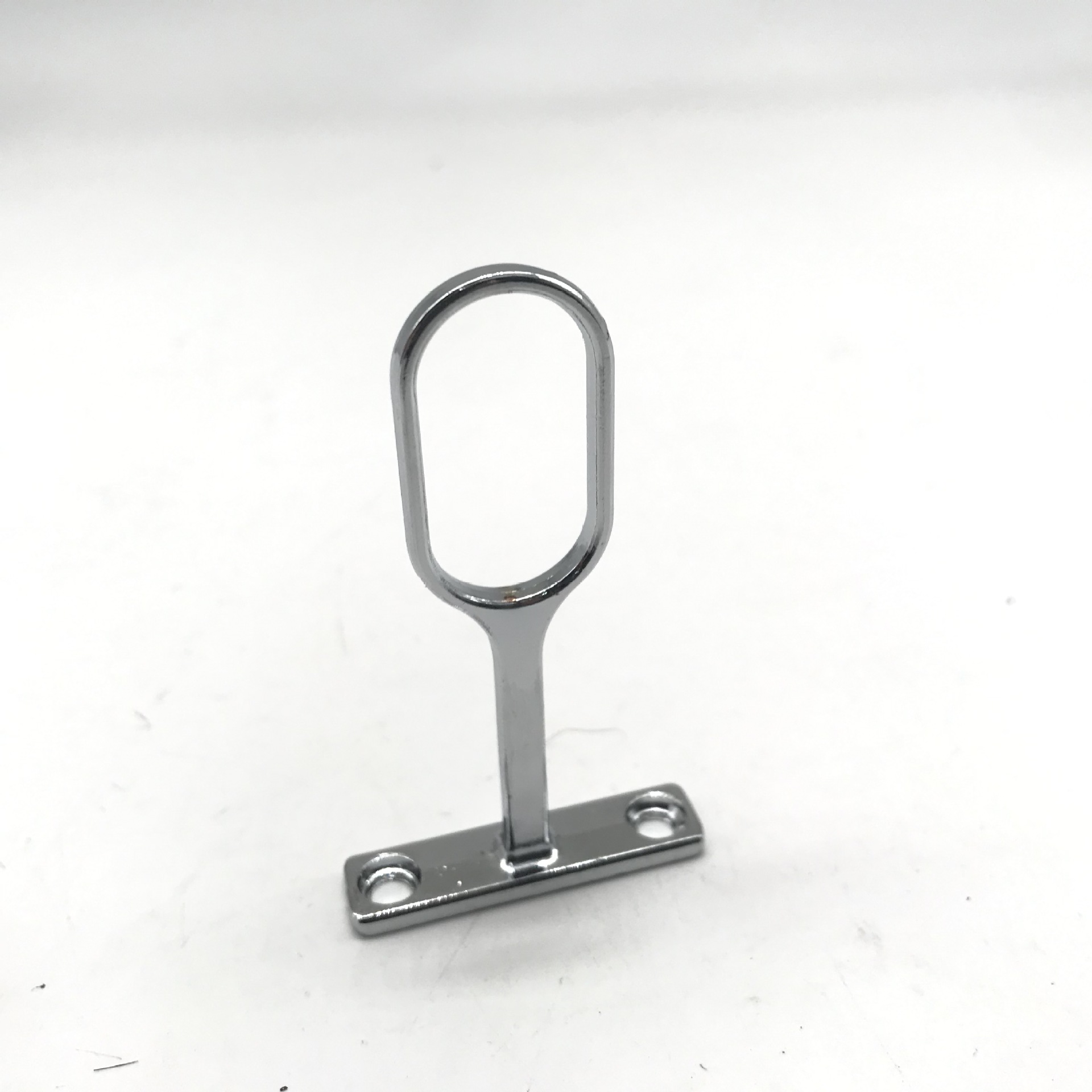 Direct sales from the manufacturer of wardrobe hanging rod pipe support base, flange for clothes drying pipe management and hanging details Picture