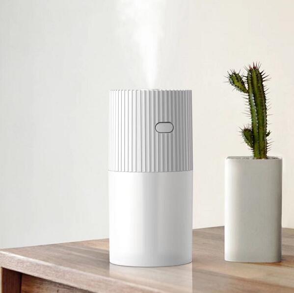 Night light cup humidifier, USB mini car humidifier, small water replenishment humidifier for office, bedroom, air conditioning room