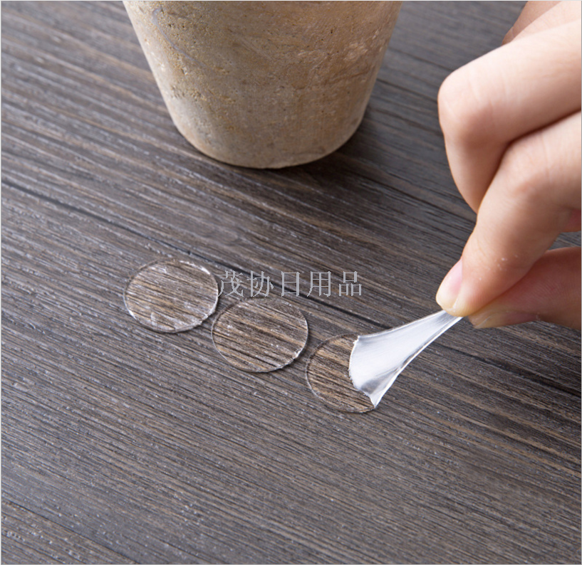 Acrylic circular seamless transparent double-sided tape, 70 pieces of creative super adhesive strong waterproof small film stickers Specification image