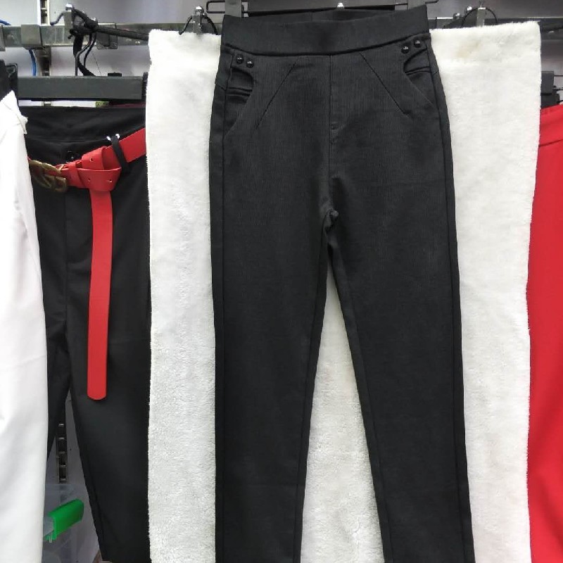 The manufacturer is clearing out the inventory of washed, matte leather wide-leg pants, flared pants and small ankles Item Picture