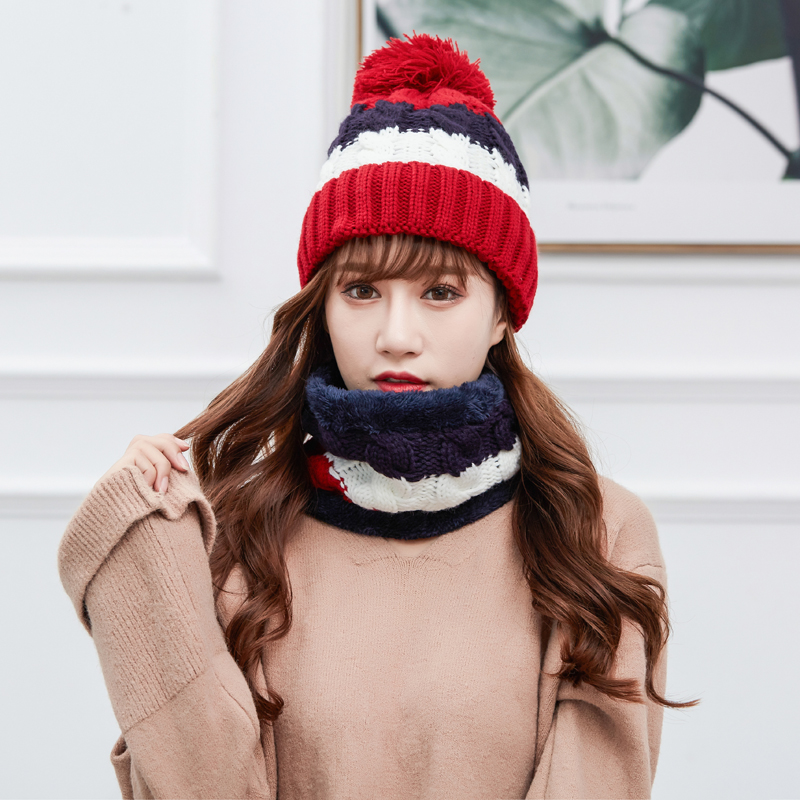 A new set of warm, casual and cute three-color large wool ball knitted hats for ladies from South Korea details Picture