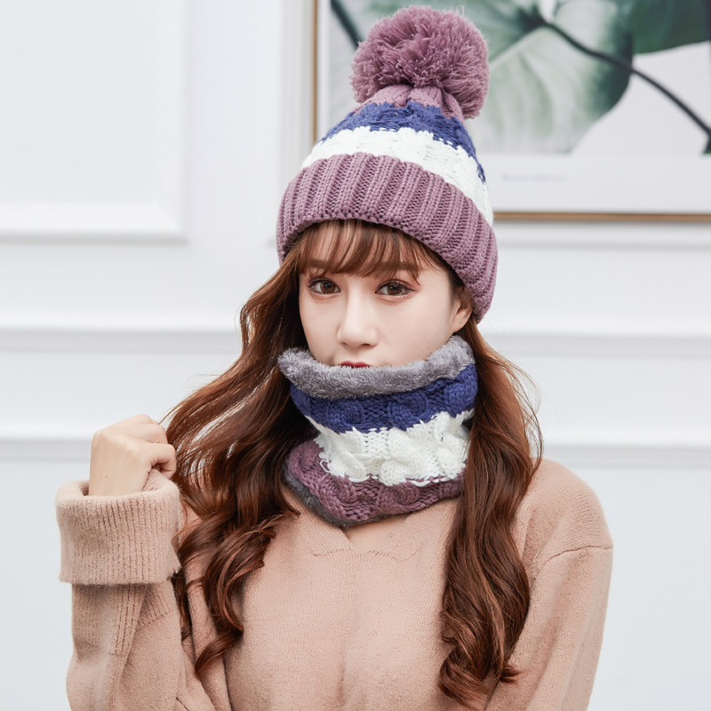 A new set of warm, casual and cute three-color large wool ball knitted hats for ladies from South Korea