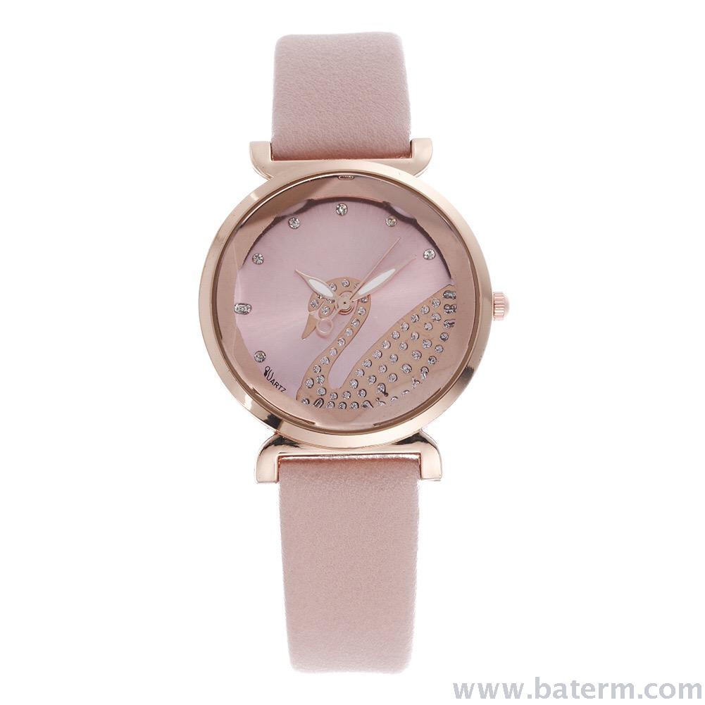 Fashionable and popular small diamond-encrusted swan strap ladies' watches, student quartz watches Application Scenario