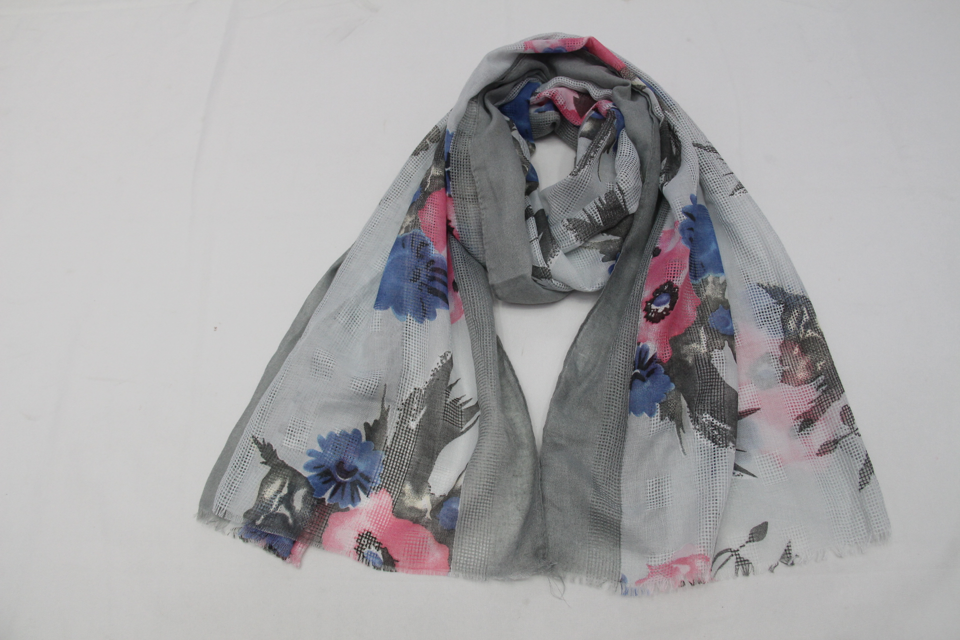 Cross-Border Hot Mesh Printed Scarf For Women Sunscreen Shawl Dual Use Silk Scarf For Women Foreign Trade Item Picture