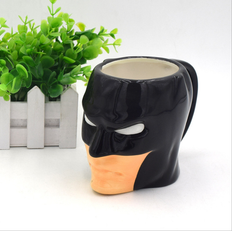 Anime ceramic mugs, cartoon water cups, desktop decorative cups, creative black masked Batman coffee cups